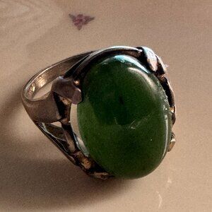 Vintage Sterling Silver Jade Green Stone Ring Size 10